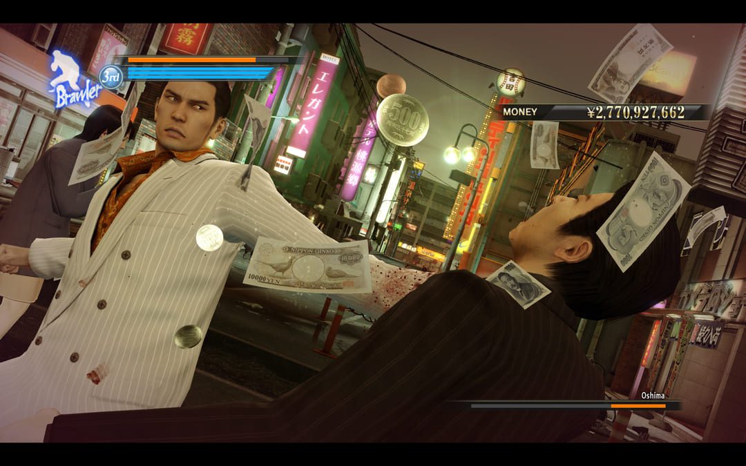 게임의 스크린 샷 Yakuza 0 두 캐릭터와 그 주위에 떨어지는 돈 사이의 싸움을 보여주는 스크린 샷